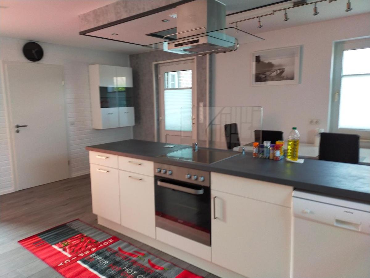 Exklusive Fewo Papenburg Mit Terrasse & Beheiztem Wintergarten بابينبورغ المظهر الخارجي الصورة