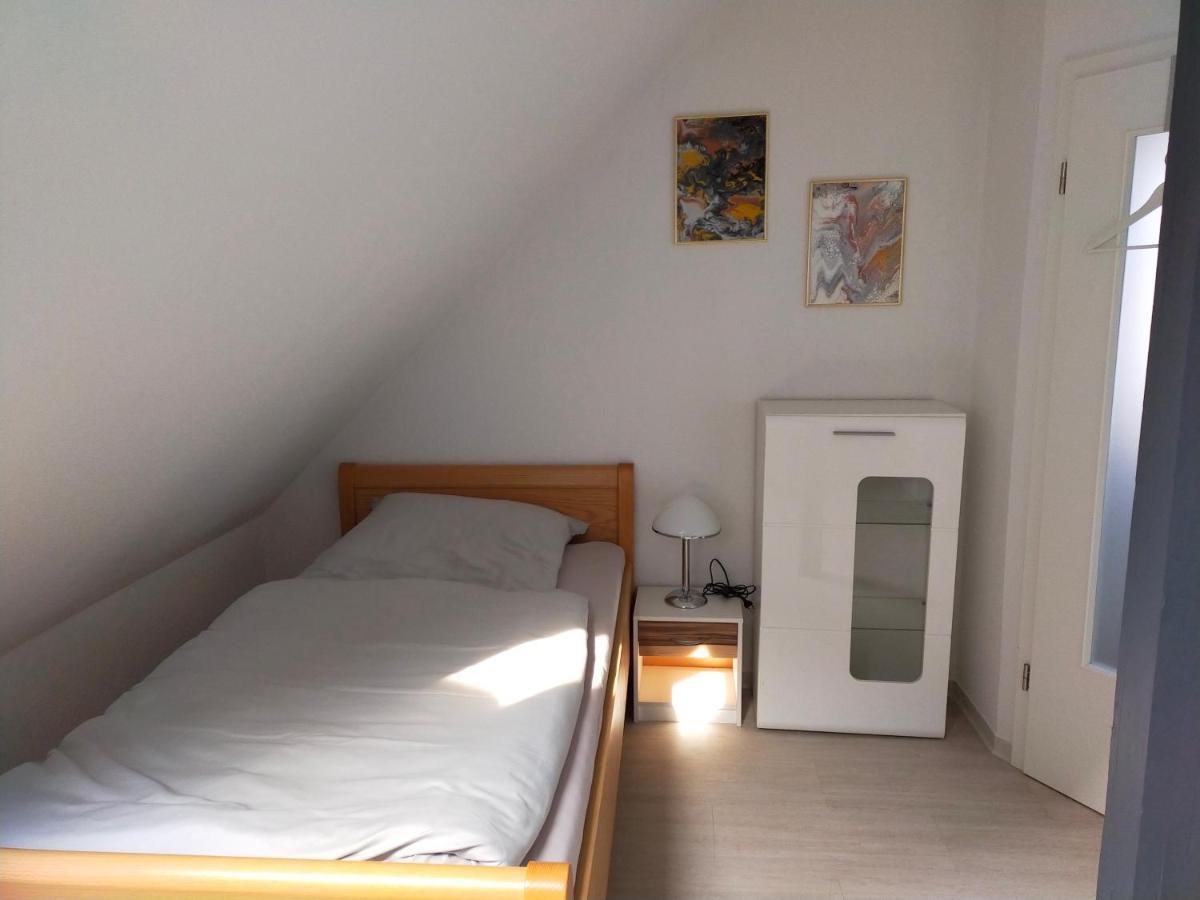 Exklusive Fewo Papenburg Mit Terrasse & Beheiztem Wintergarten بابينبورغ المظهر الخارجي الصورة